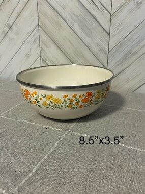 Vintage Kobe Kitchen Floral Enameled Mixing Bowl Marigolds Poppies Daisies 8.5”